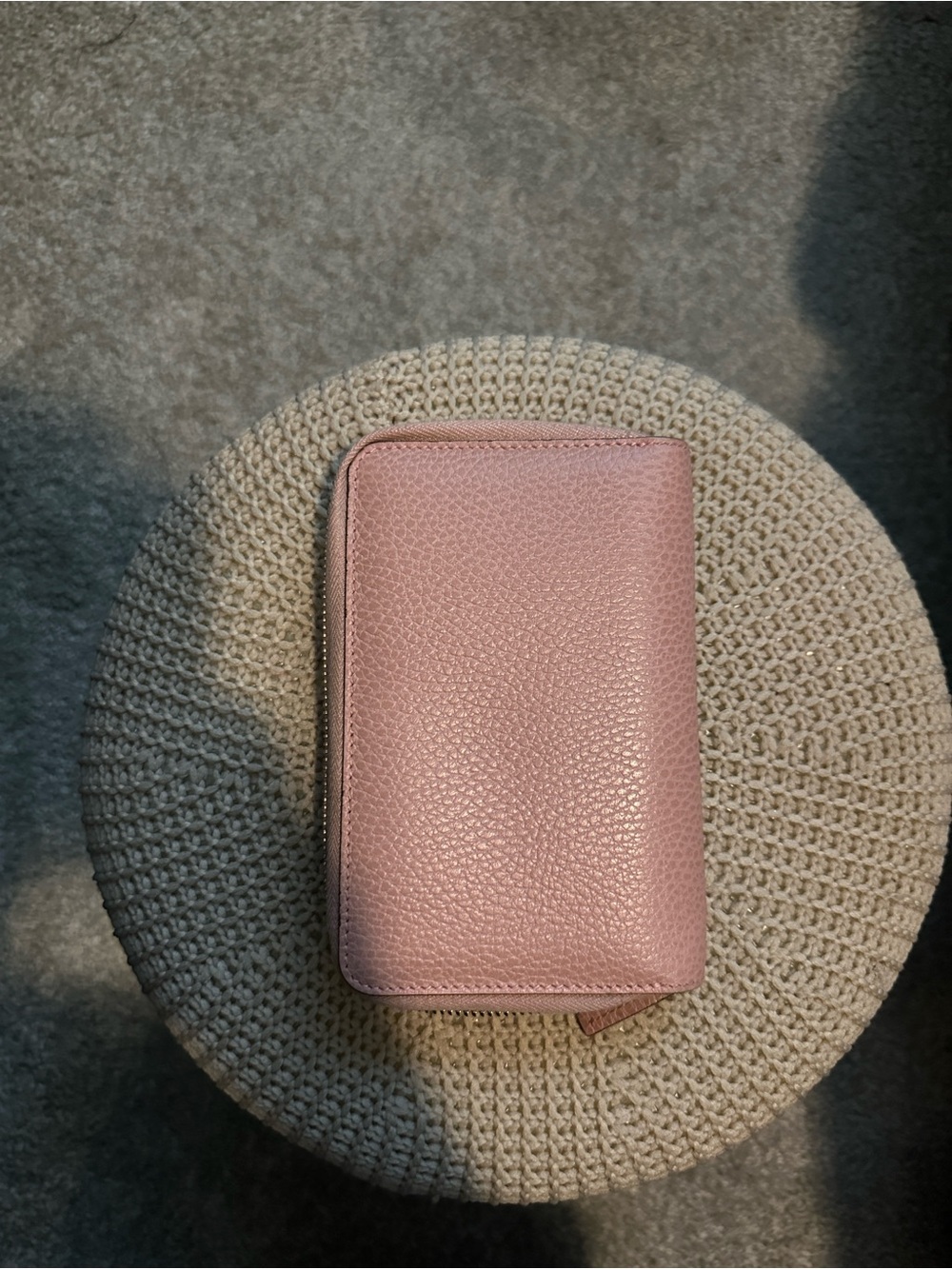 Authentic Gucci Pink Pebbled Zip Wallet - Picture 7 of 8